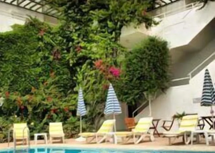 Golden Gate Otel Kuşadası