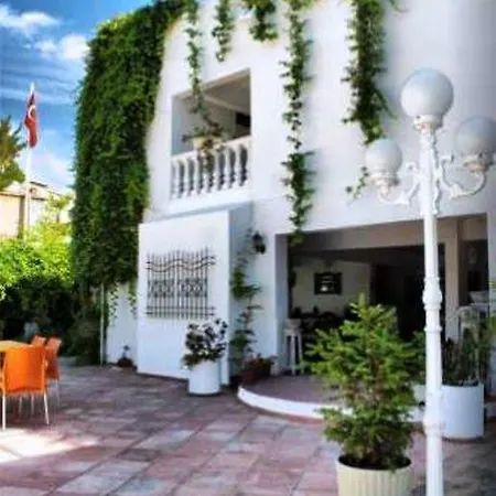 Golden Gate ホテル 3*