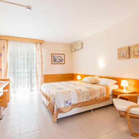 ホテル Golden Gate